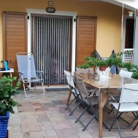 Apartment The Little Lemon Tree Lu Razzoni